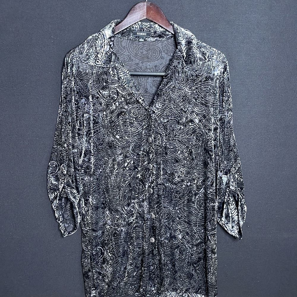Subtle Paisley - Silver/Black Lightweight soft draping front button shirt.
